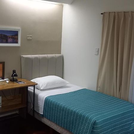 Victoria 3 Bed And Breakfast Ezeiza Esterno foto